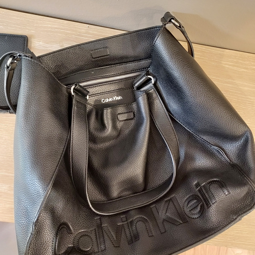 Calvin Klein Black Women's Bag - Picture 8 of 9